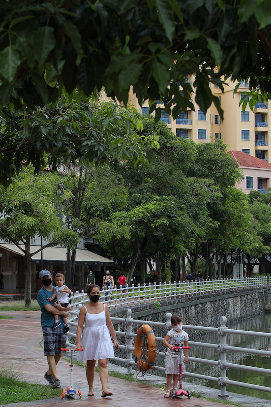 060520 - Martin Modern 4