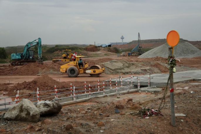 061720 - Changi T5 Push back two years